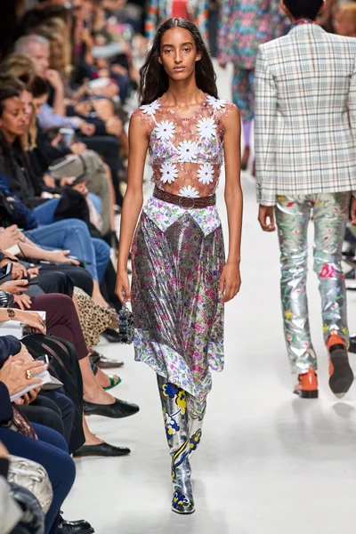 Look 41